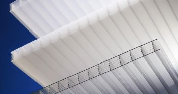 Corplex verkauft AkyVer-Rechte und fokussiert sich künftig auf Polypropylen-Extrusion Exolon Group übernimmt AkyVer-Polycarbonatplattensortiment von Corplex aus Kaysersberg (Foto: Covestro)